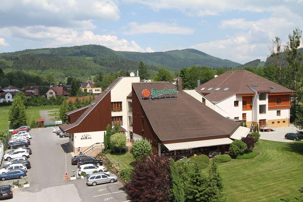 霍拉尔酒店 Rožnov pod Radhoštěm 外观 照片