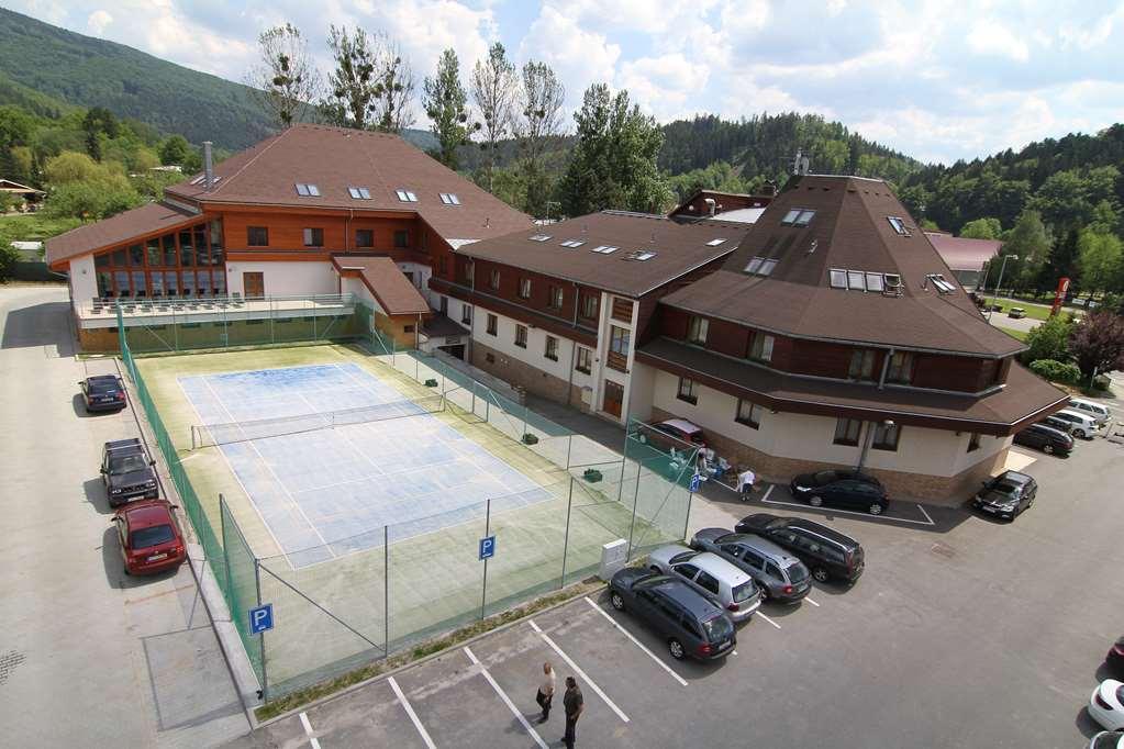 霍拉尔酒店 Rožnov pod Radhoštěm 外观 照片